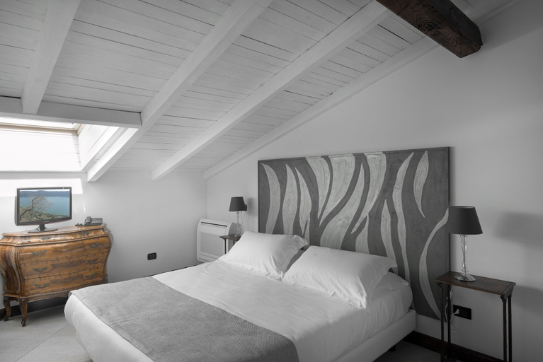 Bedroom 5, La Locanda del Pontefice, Roma