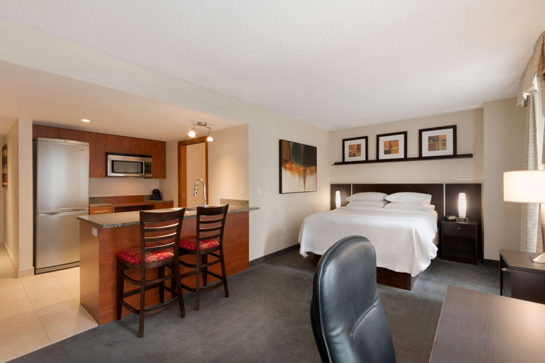 Bedroom 4, Embassy Suites Montréal by Hilton, Montréal