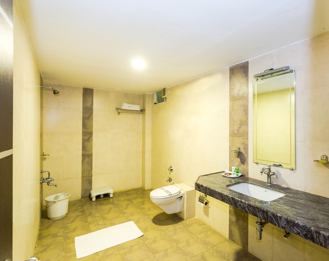 Bathroom, Asiatic Pride Resort, Amreli