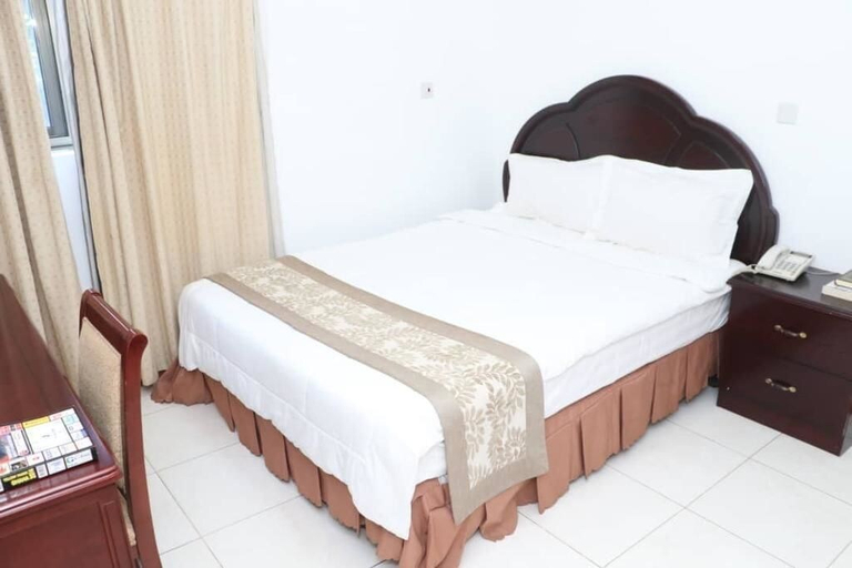 Bedroom 3, Luxury West Hotel, Tema