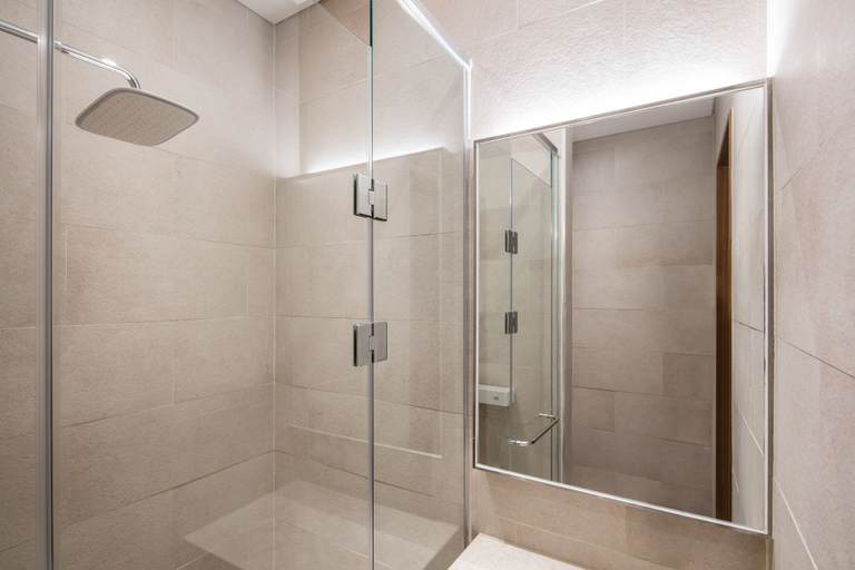Bathroom 5, Ramada Seoul Sindorim Hotel, Guro