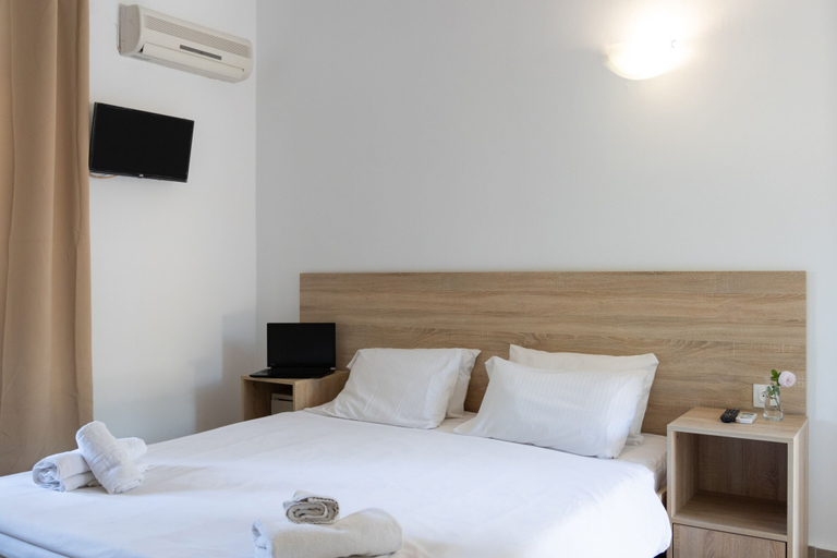 Bedroom 3, Wilde Rose Hotel, Ionian Islands