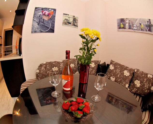 Others 3, Cozy Apartment near Varna Sea Garden, Varna
