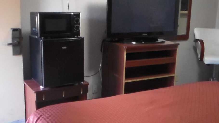 Bedroom 12