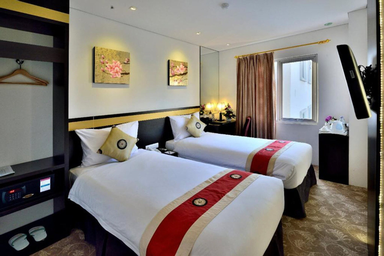 Bedroom 6