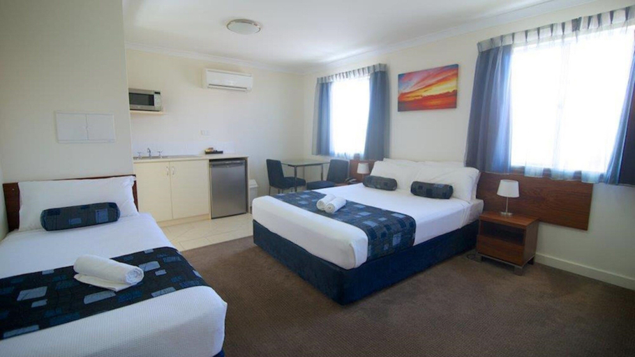 Bedroom 3, Pinnacles Edge Resort, Dandaragan