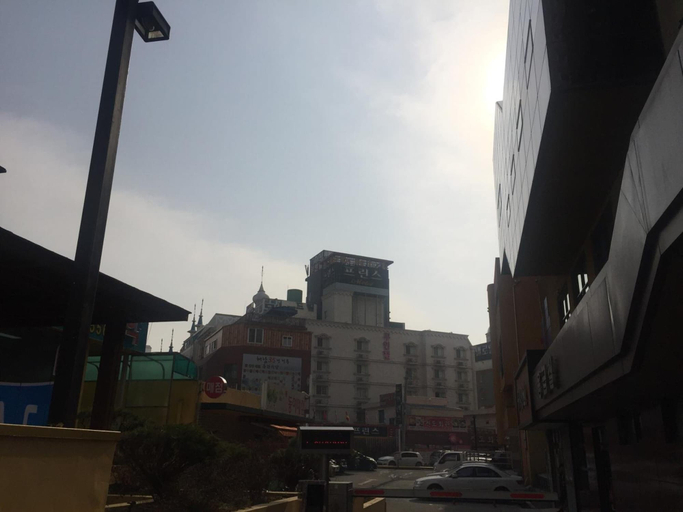 Others 5, Prince Motel, Gwangsan