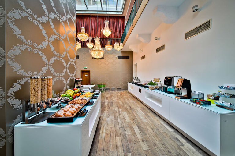 Food & Drinks 5, Friday Hotel, Praha 1