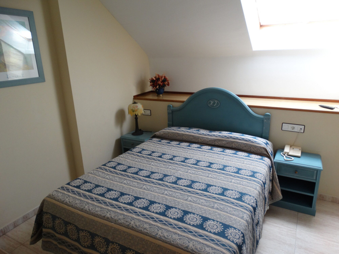 Bedroom 4, Hotel Los Juncos, Cantabria