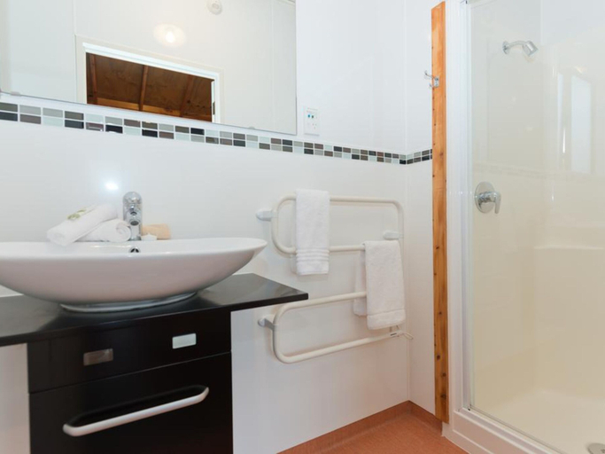 Bathroom 5, Alpine-pacific Holiday Park, Kaikoura