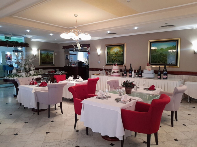 Food & Drinks 5, Hotel Phoenix, Zagreb