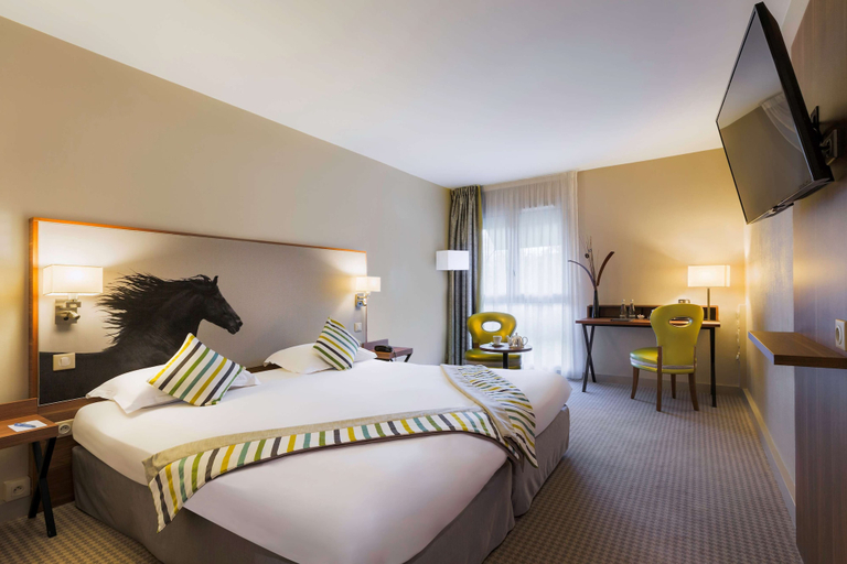Bedroom 4, Best Western Plus Hotel Du Parc Chantilly, Oise