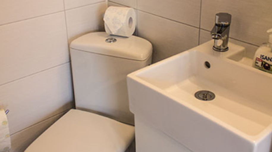Bathroom, Pension & Cafe Grebasch, Oder-Spree