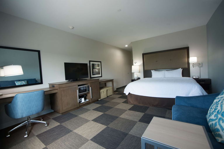 Bedroom 4, Hampton Inn & Suites Stillwater West, Payne