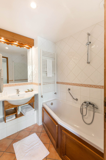 Bathroom 4, Hotel Les Bartavelles Spa, Hautes-Alpes