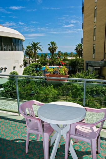 Others 5, Hotel Antares, Ascoli Piceno