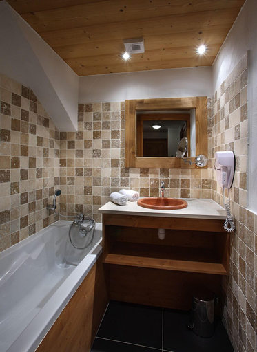 Bathroom 4, Chalet des Neiges Cime des Arcs, Savoie