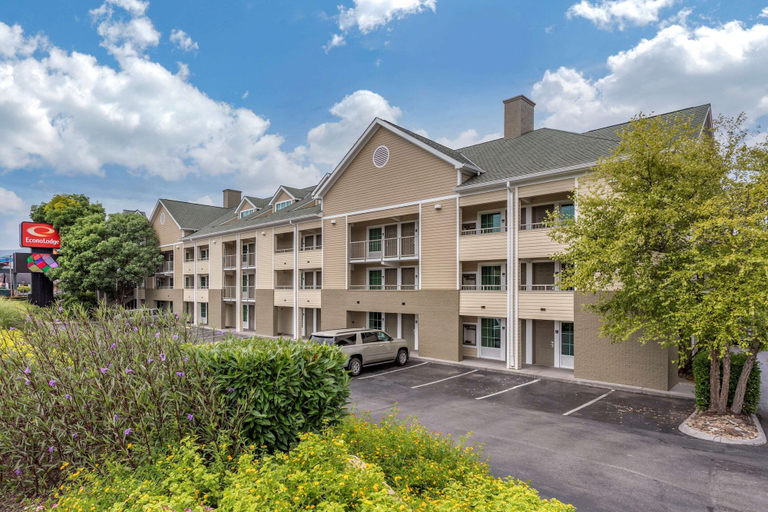 Exterior & Views 2, Econo Lodge Pigeon Forge Riverside, Sevier