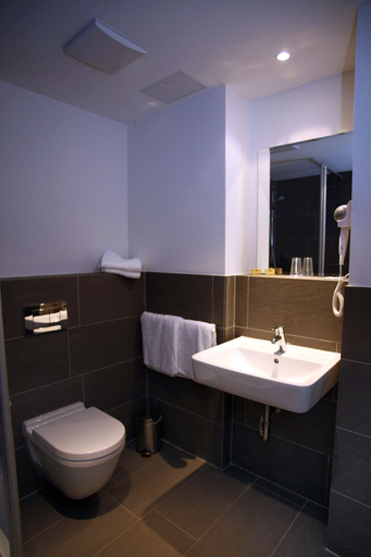 Bathroom 5, Fair Hotel Mönchengladbach, Mönchengladbach