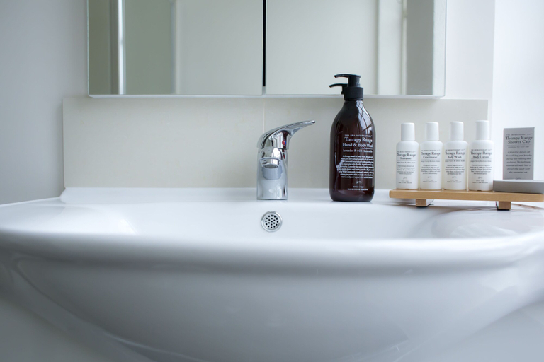 Bathroom 4, The Town Apartments, Melbourne