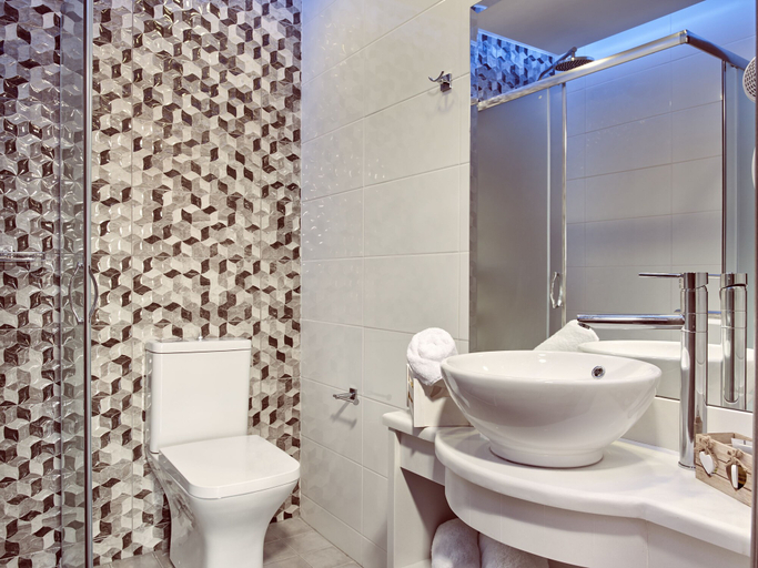 Bathroom 3, Savvas Luxury Suites, Ionian Islands