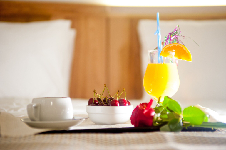 Food & Drinks 5, Lotus Hotel Apartments, Crete
