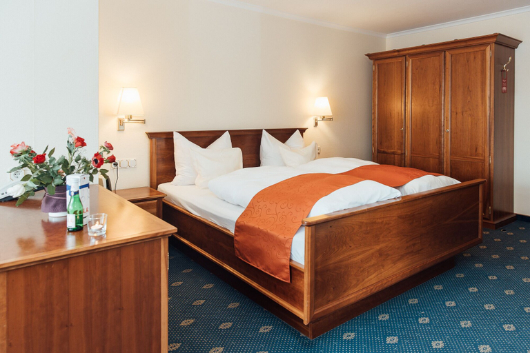 Bedroom 2, Hotel Reindl garni Suiten & Appartments, Passau