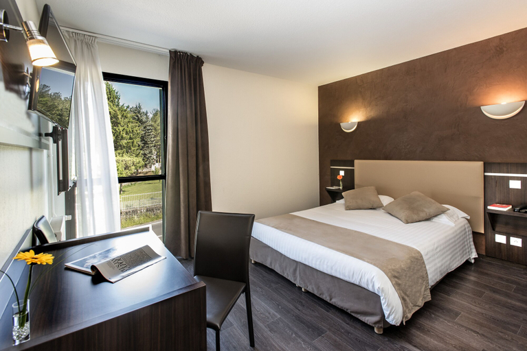 Bedroom 3, Hotel Le Calice du Gevaudan, Lozère