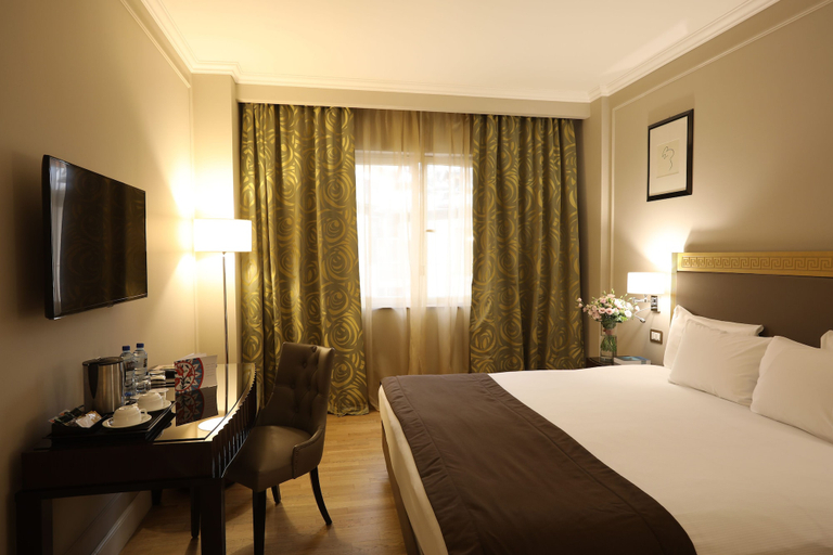 Bedroom 3, Grand Hotel Yerevan, Yerevan