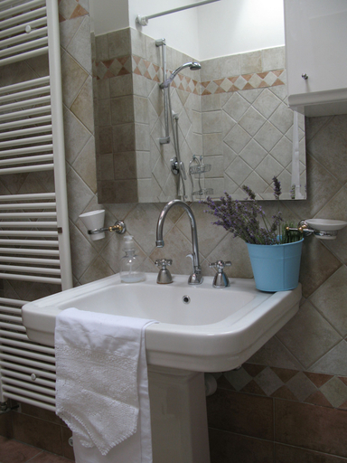 Bathroom 4, Agriturismo Renai e Monte, Florence