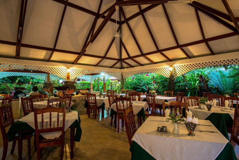 Food & Drinks 4, Zerof Self Catering Apartments