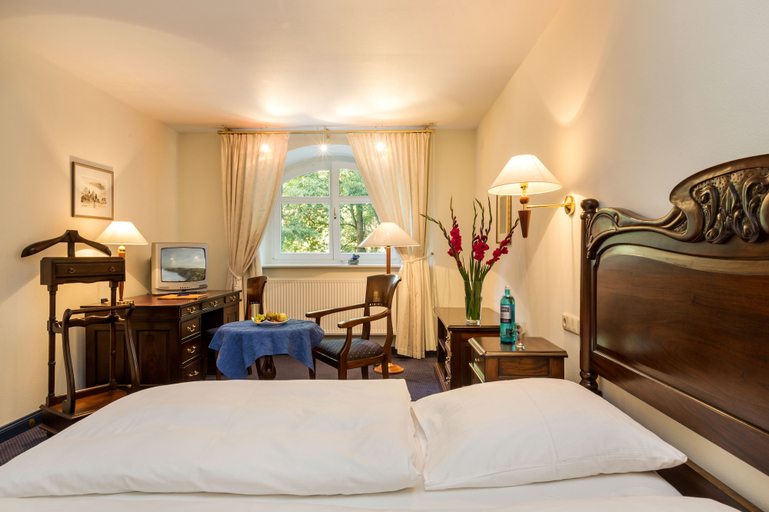 Bedroom 4, Schlosshotel Ralswiek, Vorpommern-Rügen