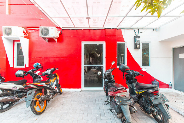 Exterior & Views 2, OYO 907 Wisma Cakung, East Jakarta