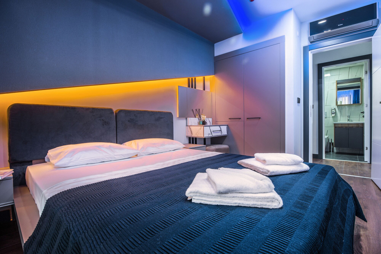 Room 4, Aspendos eXtra, Antalya