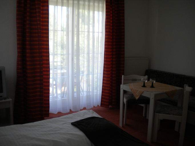Bedroom 3, Hotel Garni, Ravensburg