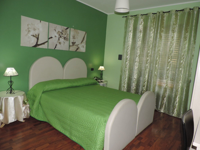 Bedroom 3, B&B Ospiti a Corte, Salerno