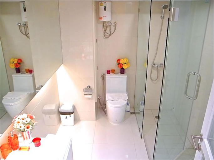 Bathroom 3, Kata Plaza 1 bedroom Modern Apartment, Pulau Phuket