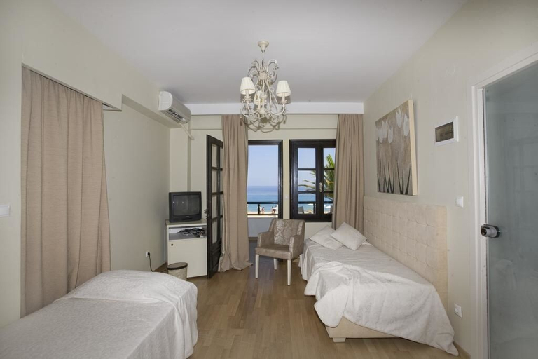 Bedroom 2, Assa Maris Beach Hotel, Central Macedonia