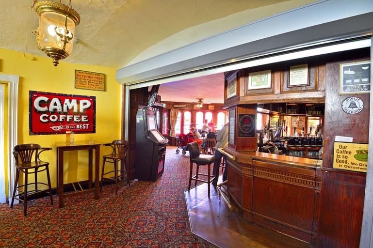 Food & Drinks 4, The Angel Hotel, Gloucestershire