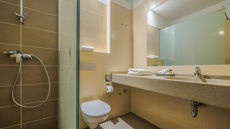 Bathroom 4, Aminess Vival Velaris Resort, Supetar