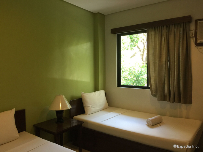 Bedroom 2, Coron Ecolodge, Coron