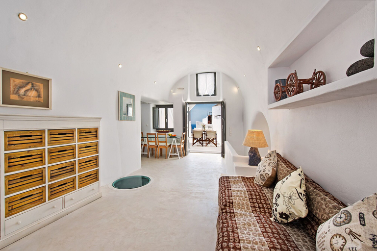 Others 4, CanavaView by Thireon, South Aegean