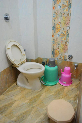 Bathroom 4, Hotel Royal Palace, Ujjain