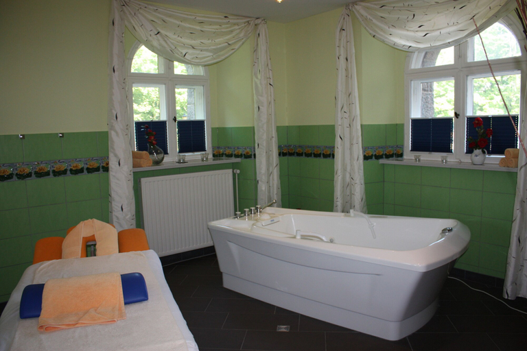 Bathroom 5, Schlosshotel Ralswiek, Vorpommern-Rügen
