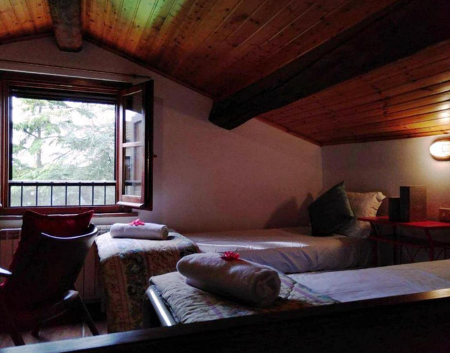 Others 4, Hawthorn apt With Shared Pool Family fun, Perugia