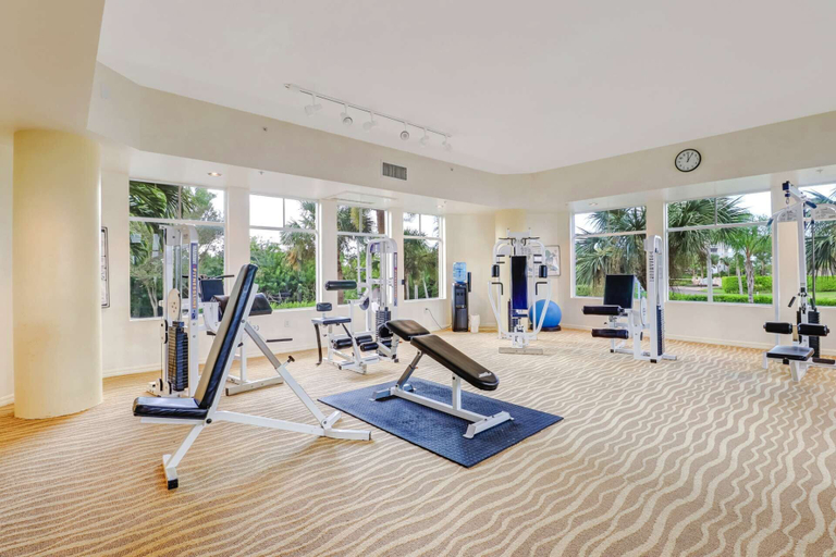 Others 5, Lovers Key Resort PH2, Lee