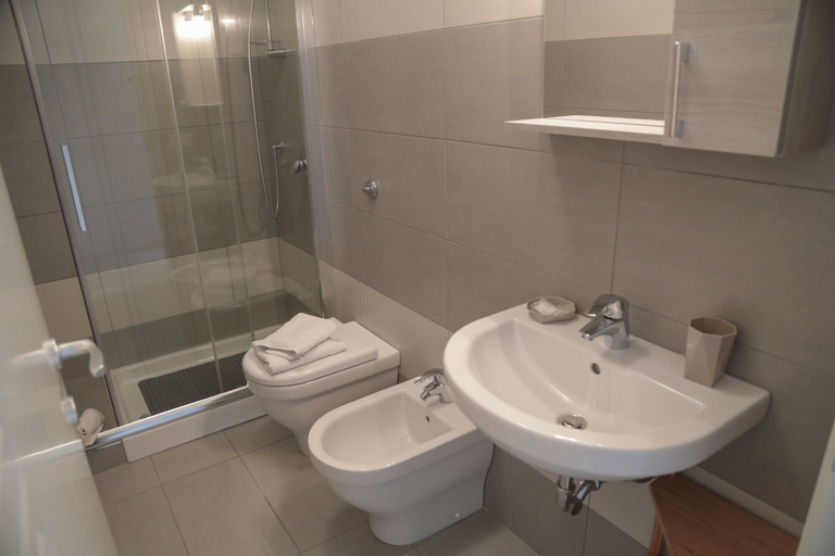 Bathroom 2, Casa Rinuccia, Palermo