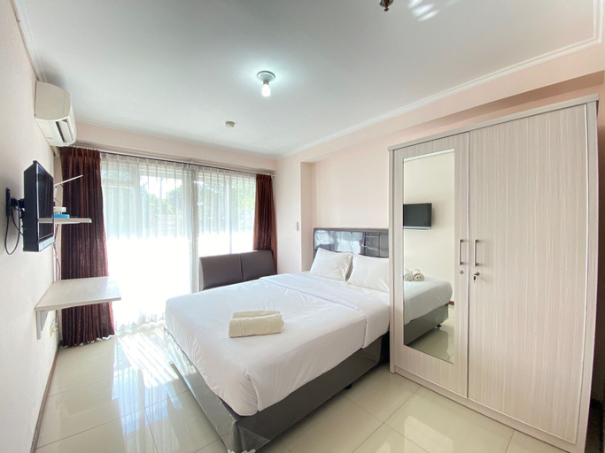 Bedroom 5, Simply Bright Studio Room at Gateway Pasteur Apartment By Travelio, Bandung