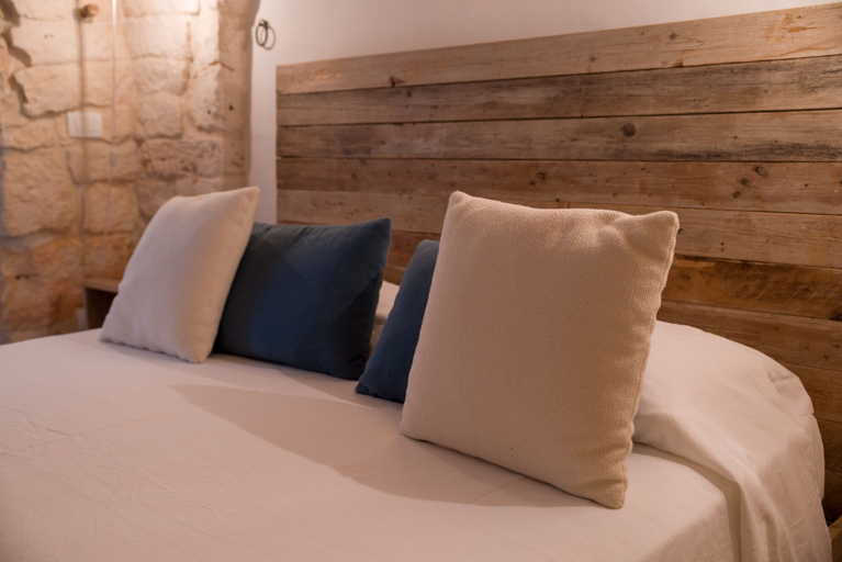 Bedroom 4, Nina Trulli Resort, Bari
