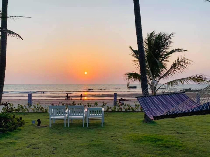 Others 4, Chaung Tha Lodge, Bassein